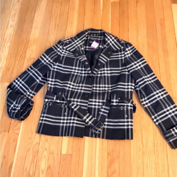 Jones New York Black and Cream Plaid Top - Picture 2 of 3